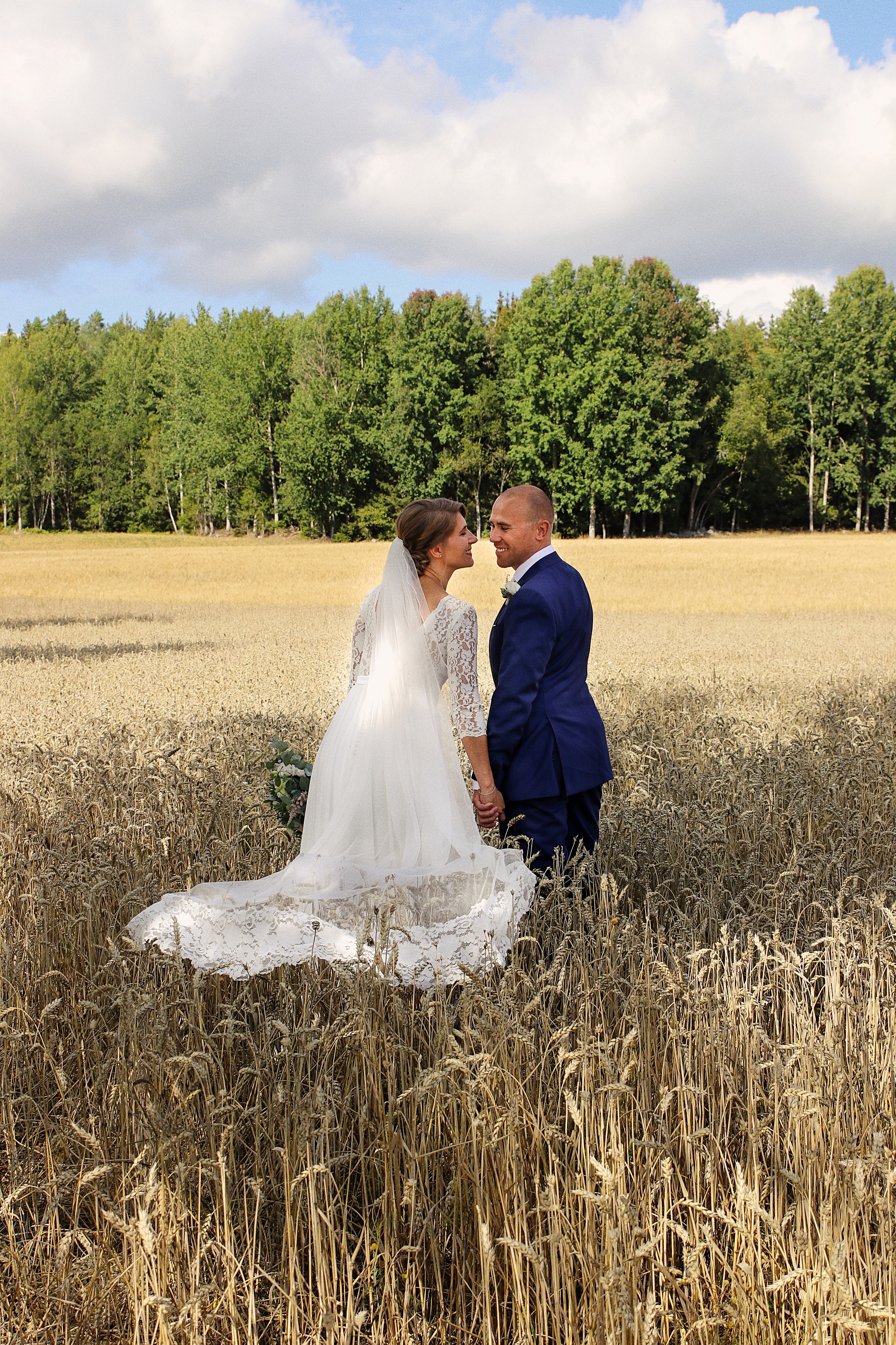 brollop wedding foto photo brud brudgum lantligt skandinaviskt bettna